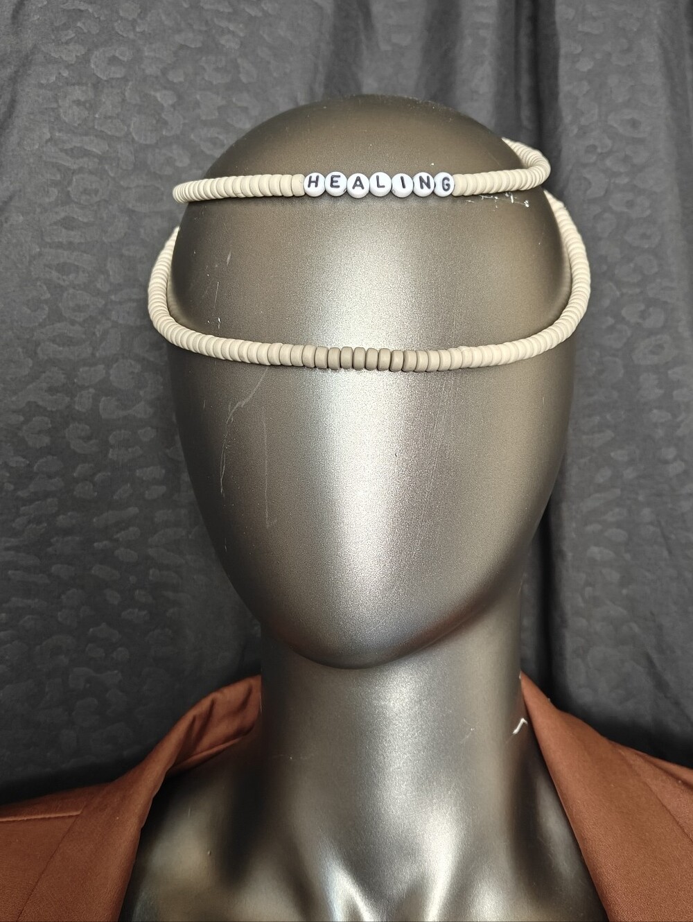 Beaded chain 'HEALING'